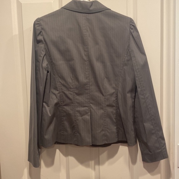 City Unlimited, Gray Pinstriped Blazer Structured Jacket Size 10 Fully Lined - Picture 2 of 6
